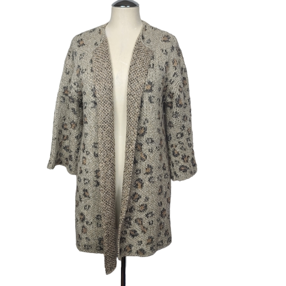 Anthropologie Cupcakes & Cashmere Jacquard Leopard Cardigan M